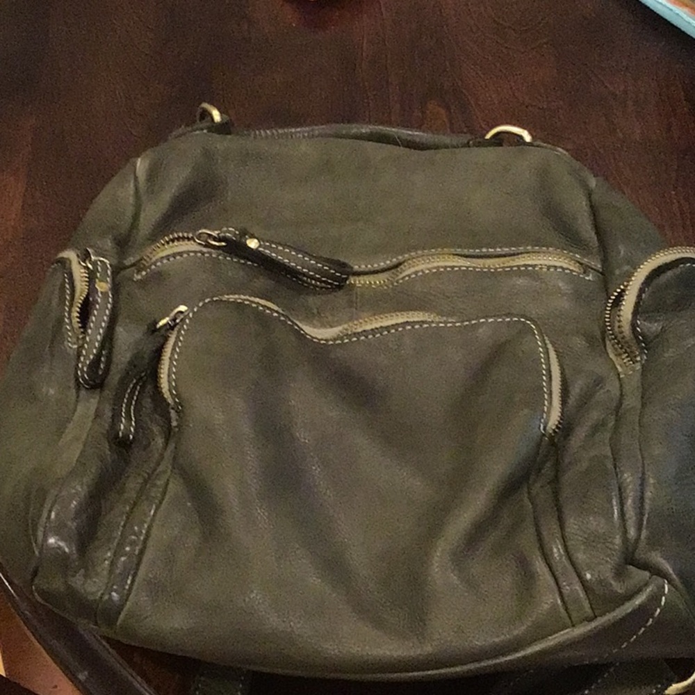 Bolsa Nova olive green medium leather backpack